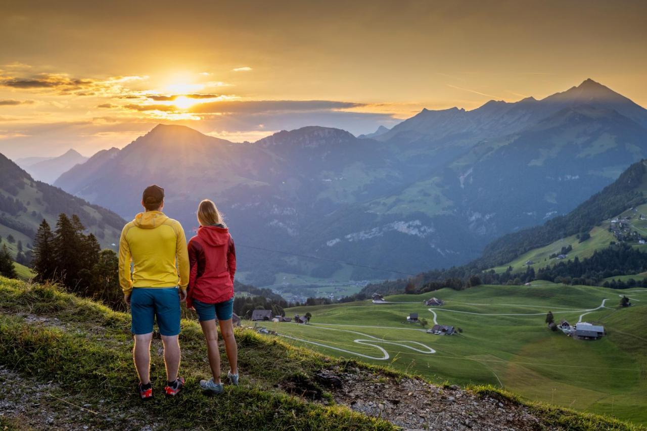 The Swiss Paradise 2 Apartment With Garden, Whirlpool, And Mountain Panorama Wirzweli Bagian luar foto