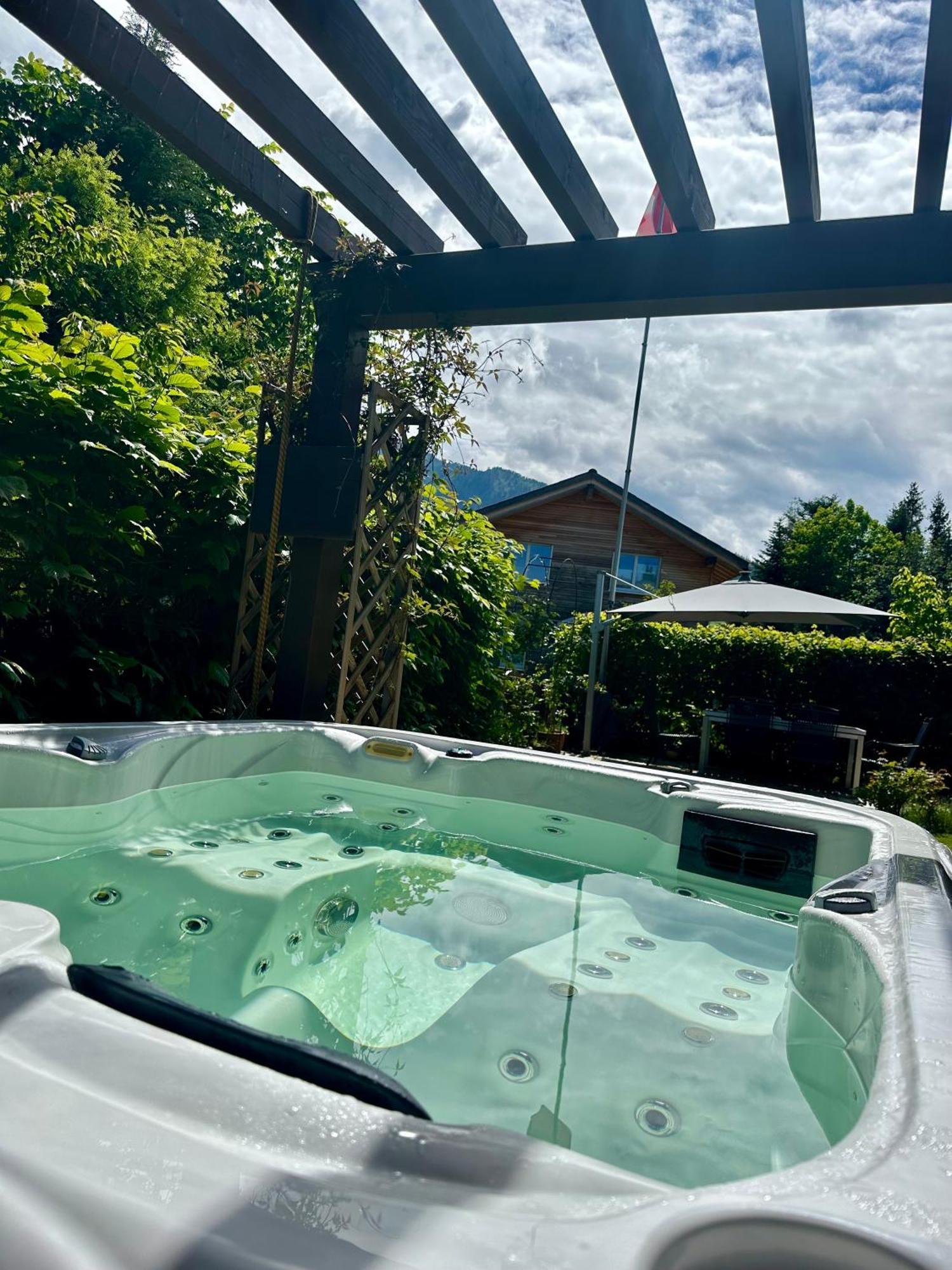 The Swiss Paradise 2 Apartment With Garden, Whirlpool, And Mountain Panorama Wirzweli Bagian luar foto